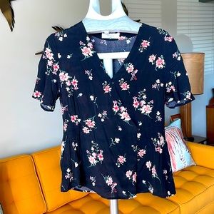 Cute - Elodie - Black/Floral Top